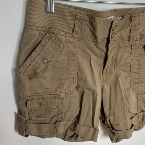 Sonoma Women's Tan Cargo Shorts - Picture 3 of 11